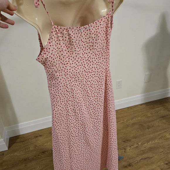 Summer Dress Bundle - Picture 3 of 14